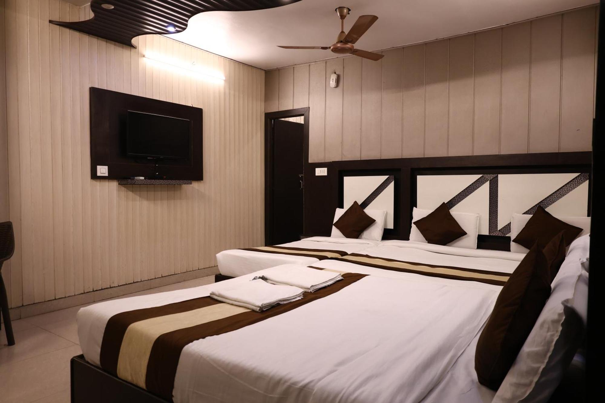 Hotel Pardesi Haridvár Kültér fotó