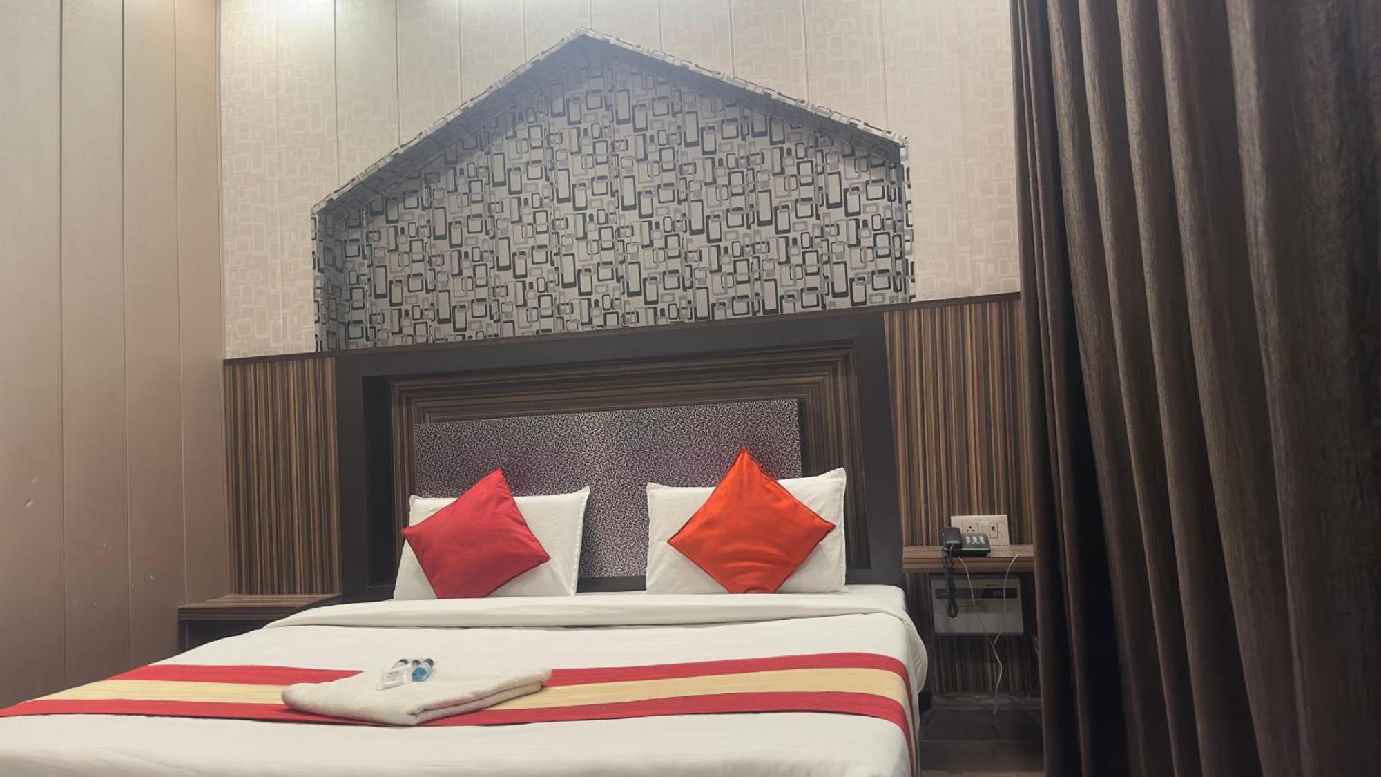 Hotel Pardesi Haridvár Szoba fotó
