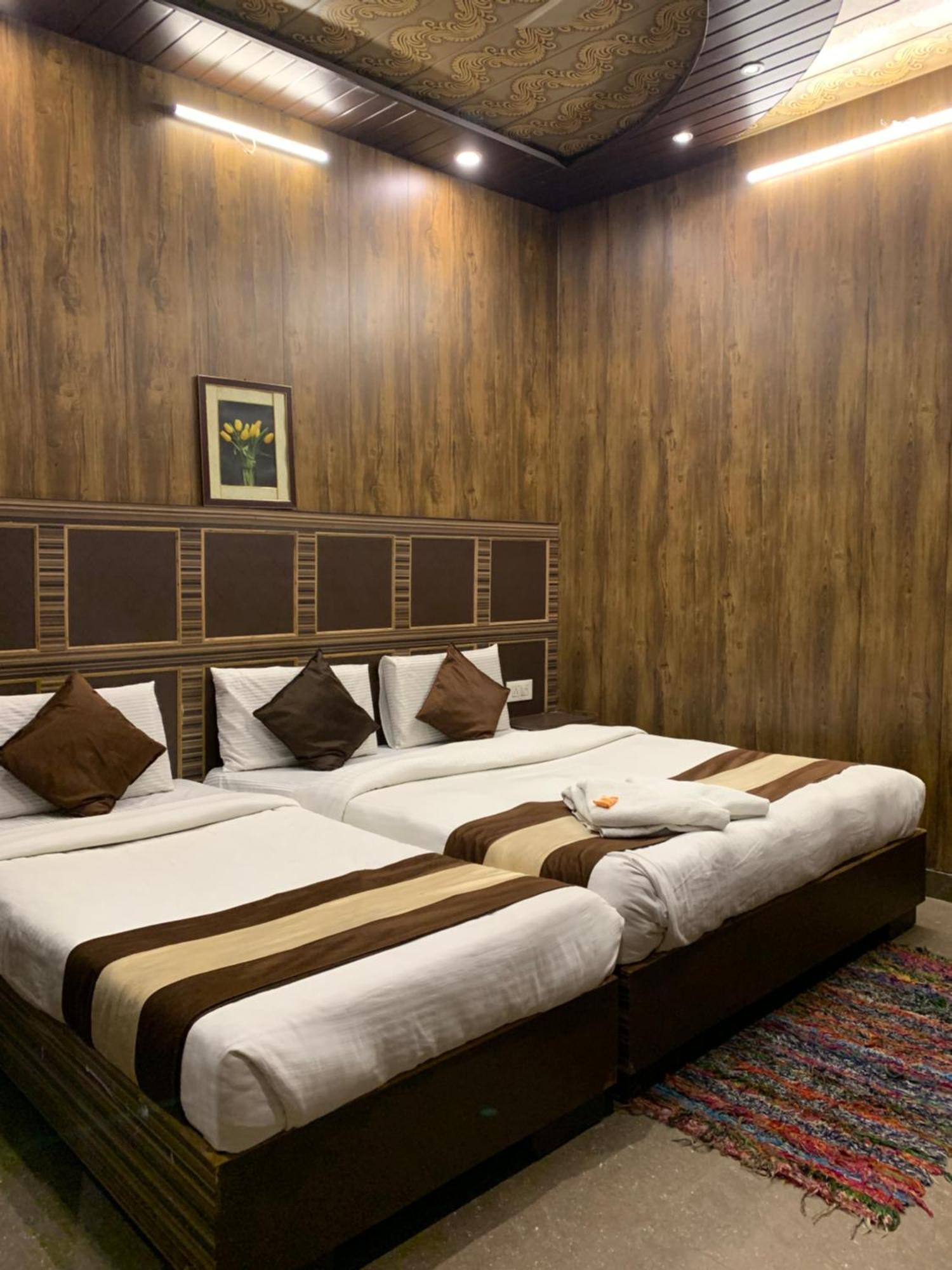 Hotel Pardesi Haridvár Kültér fotó