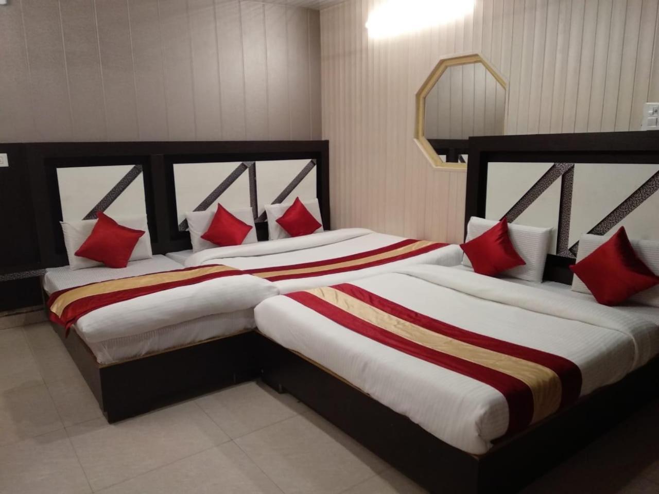 Hotel Pardesi Haridvár Kültér fotó