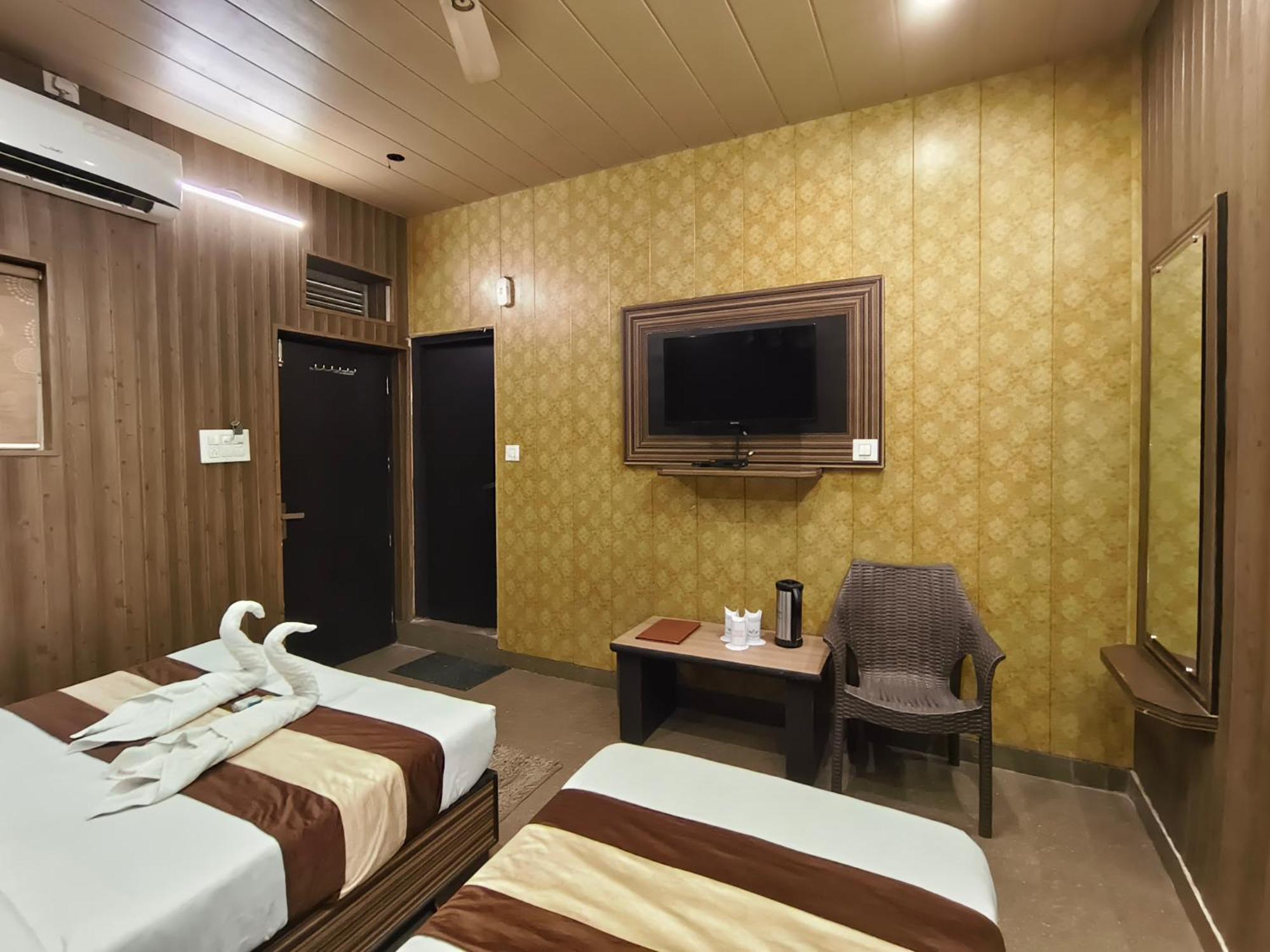 Hotel Pardesi Haridvár Kültér fotó
